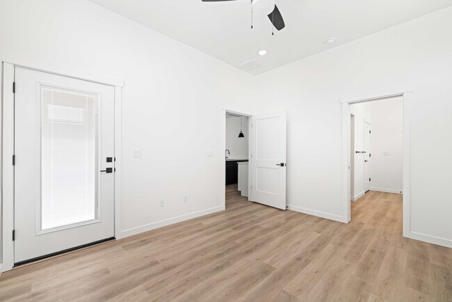 Foto del edificio - 4203 Saylor Ln