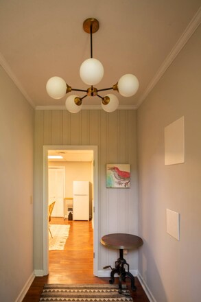 Foto del edificio - 692 N Superior Ave