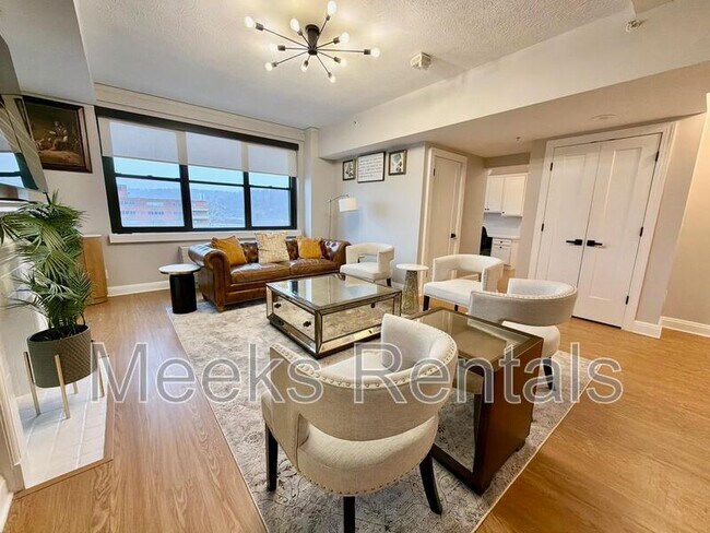 Foto del edificio - 1108 Kanawha Blvd E
