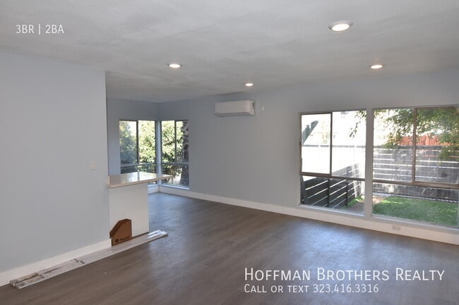 Building Photo - 2051 S Corning St