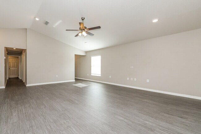 Foto del edificio - 11821 Stone Pine St