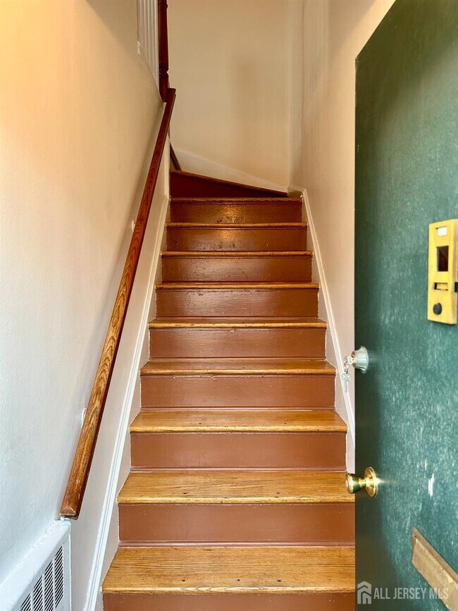 Foto del edificio - 22 Roselle Ave