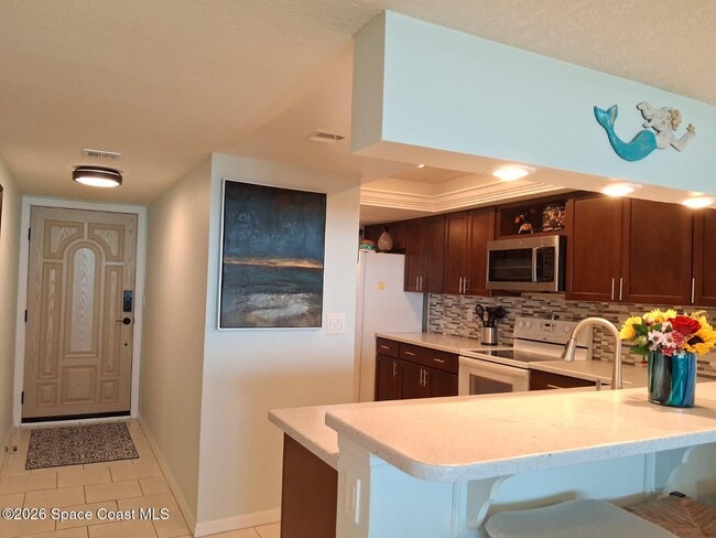 Building Photo - 1860 N Atlantic Ave