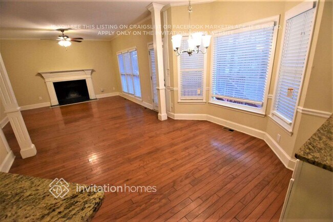 Foto del edificio - 4360 Riverlake Way