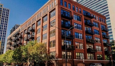 Building Photo - 520 W Huron St