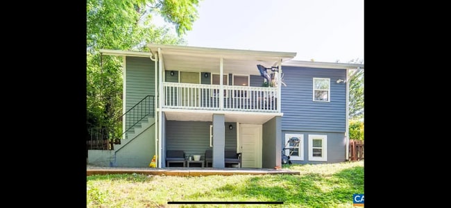 Building Photo - 1304 Poplar St