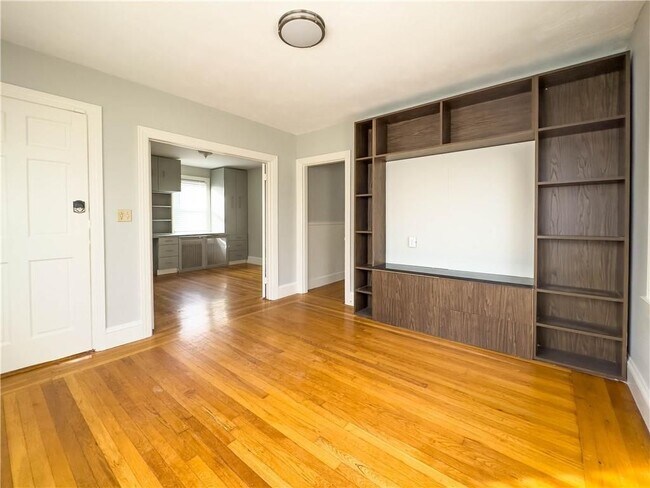 Foto del edificio - 419 Maple Ave