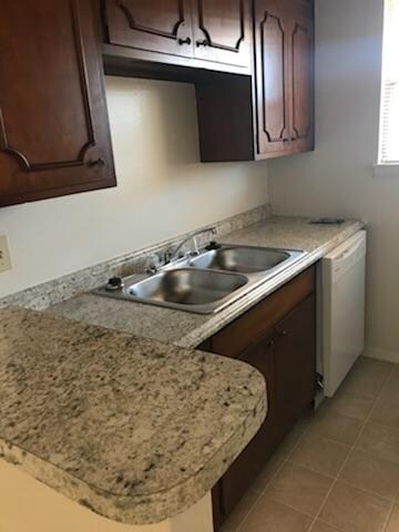 Foto del edificio - 3146 NW Cache Rd