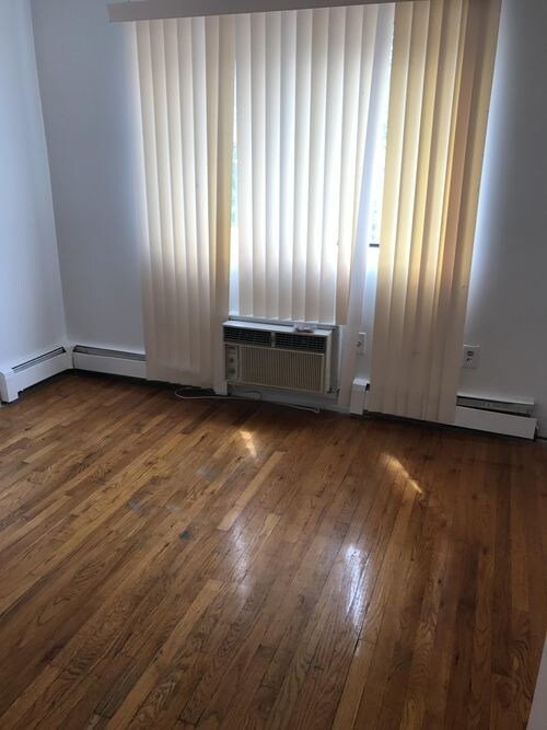 Building Photo - 1217 31st Dr