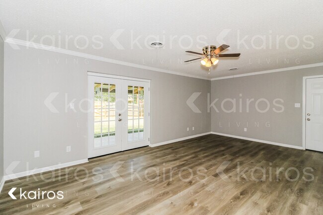 Foto del edificio - 3400 Teckla Blvd.