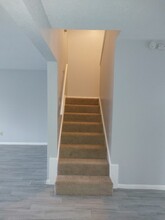 Building Photo - 1846 Hollister St