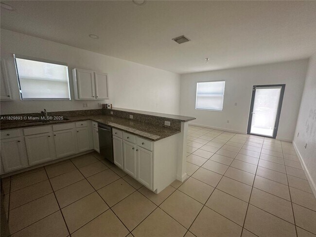 Building Photo - 15170 SW 119th Way