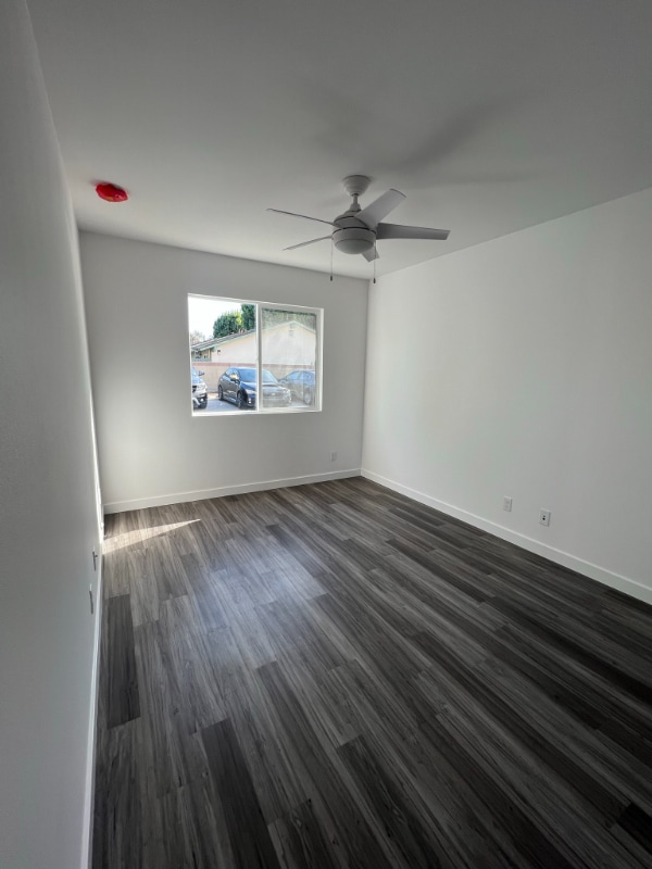 Foto del edificio - 3143 W Lanerose Dr