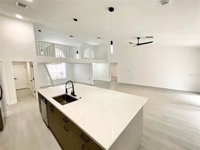 Foto del edificio - 1307 Belcher Dr