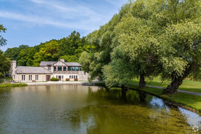 Brown Deer park has a beautiful pond and boat house to enjoy.