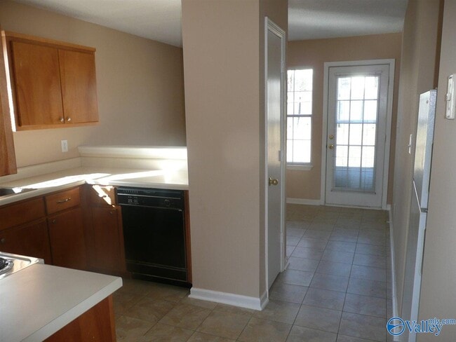 Building Photo - 115 N W Sugar Bluff Ln