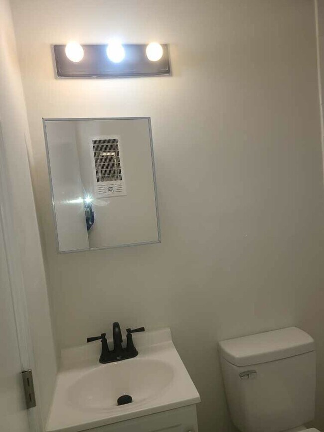 Foto del edificio - 712 28th Ave N