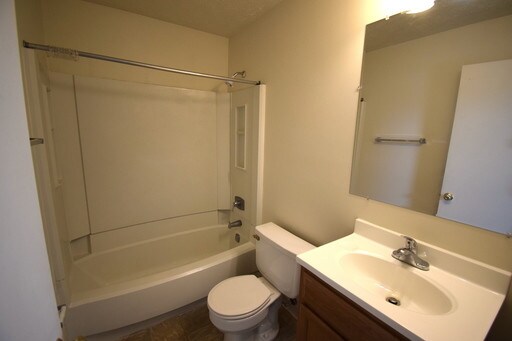 Building Photo - 426 E High St