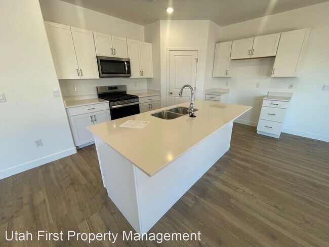 Foto del edificio - 4 br, 2.5 bath House - 1444 S Ripple Rock ...