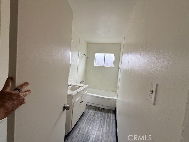 Foto del edificio - 1435 Laurel Ave