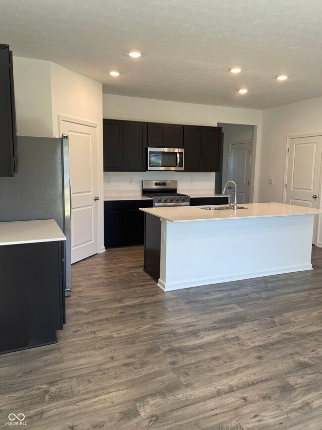 Foto del edificio - 61 Wilkins St