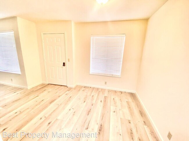 Building Photo - 3 br, 2 bath House - 7449 Oxford Cir