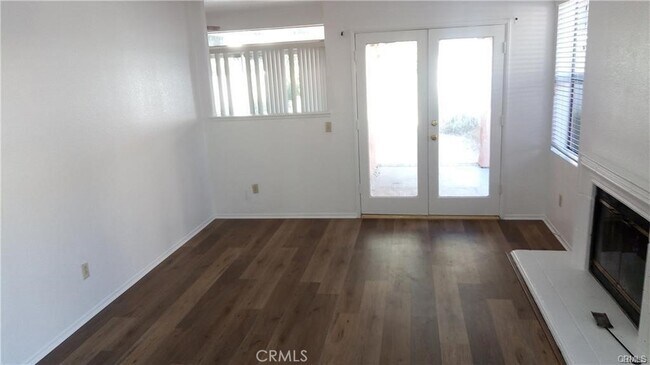 Foto del edificio - 2930 Crape Myrtle Cir