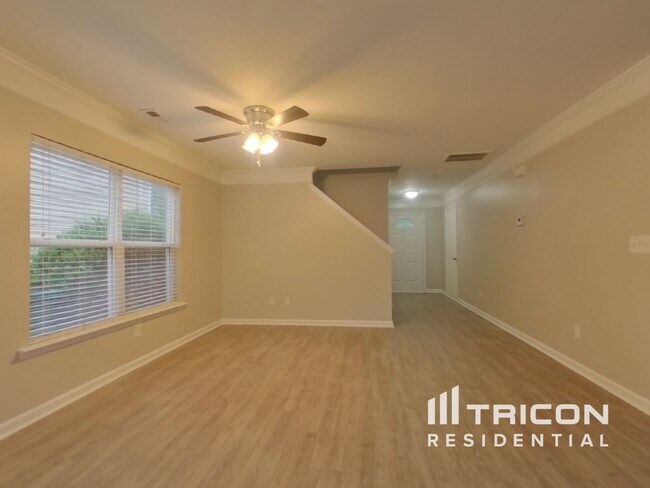 Building Photo - 10219 Hugue Way Charlotte NC