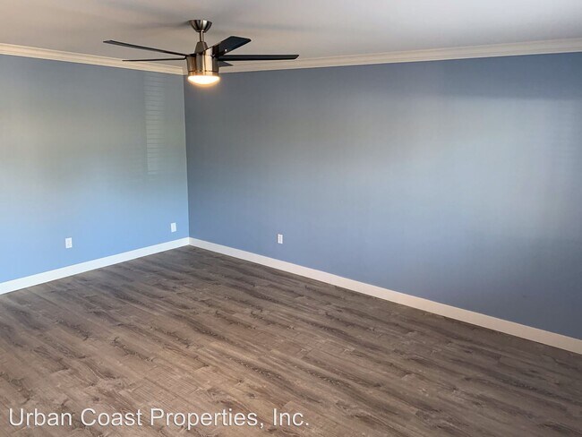 Building Photo - 594 Graves Ave