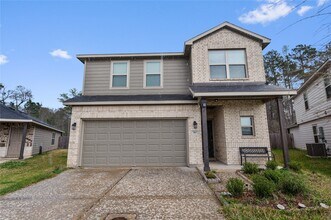 Building Photo - 707 Long Cedar Dr