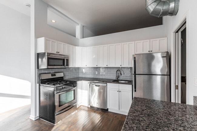 Building Photo - 1133 W Madison St