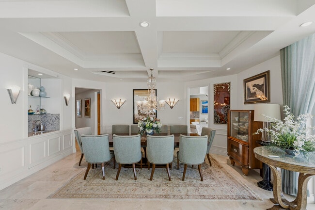 Building Photo - 16051 Collins Ave