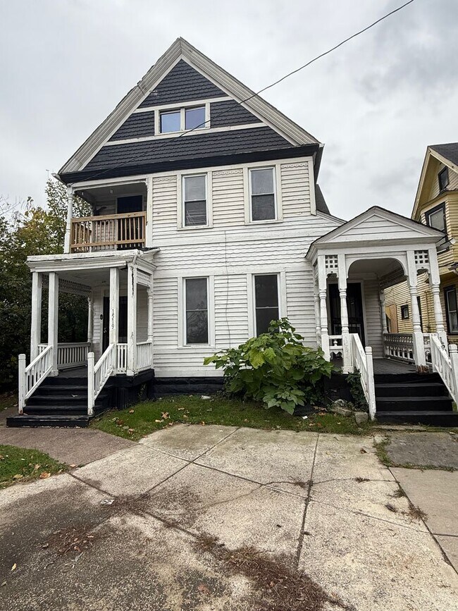 Building Photo - 1519-1525 Clark Ave
