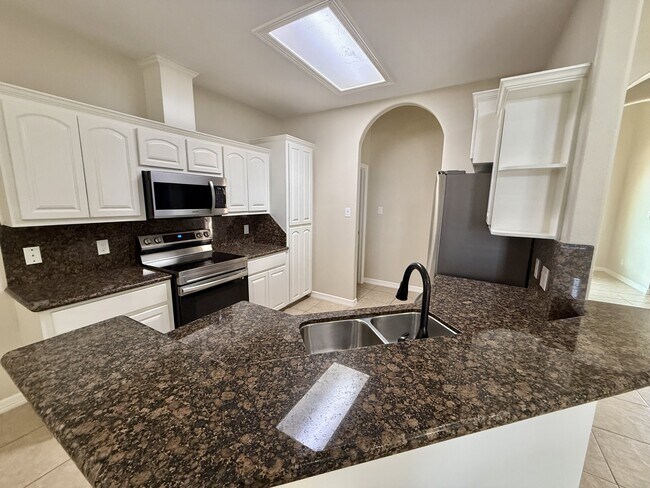 Building Photo - 1200 W Park Dr