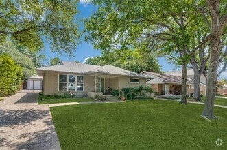 Building Photo - 9222 Livenshire Dr