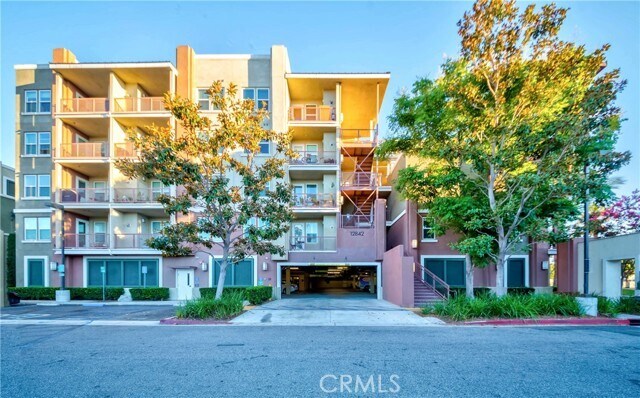 Foto principal - 12842 Palm St