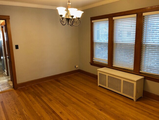 Foto del edificio - 4019 W Barry Ave