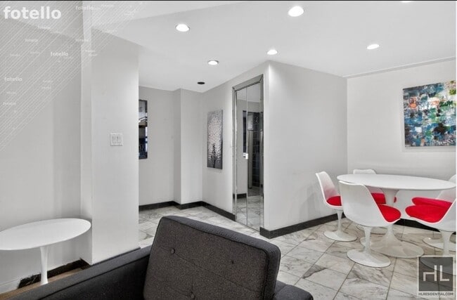 Foto del edificio - 210 E 47th St