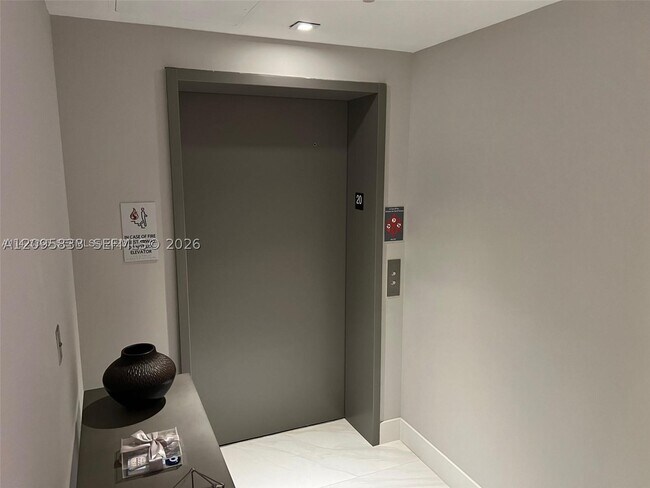 Building Photo - 16385 Biscayne Blvd