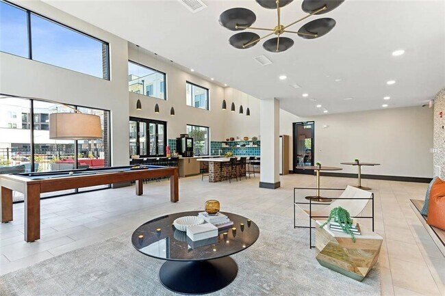 Foto del edificio - 125 Milton Ave SE