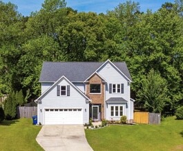 Building Photo - 116 Realini Dr
