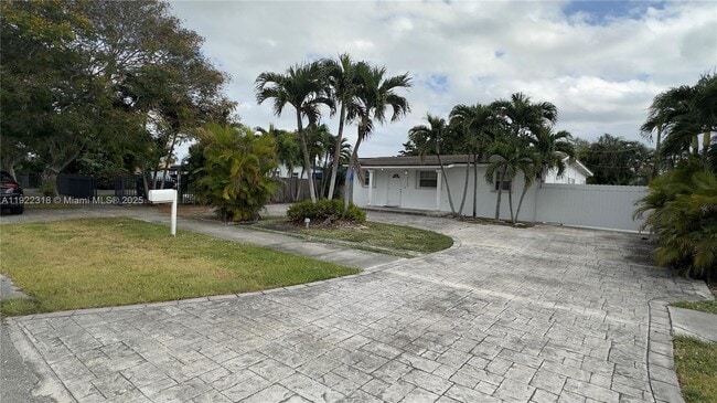Foto del edificio - 5125 SW 102nd Ave