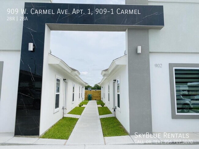 Foto del edificio - 909 W Carmel Ave