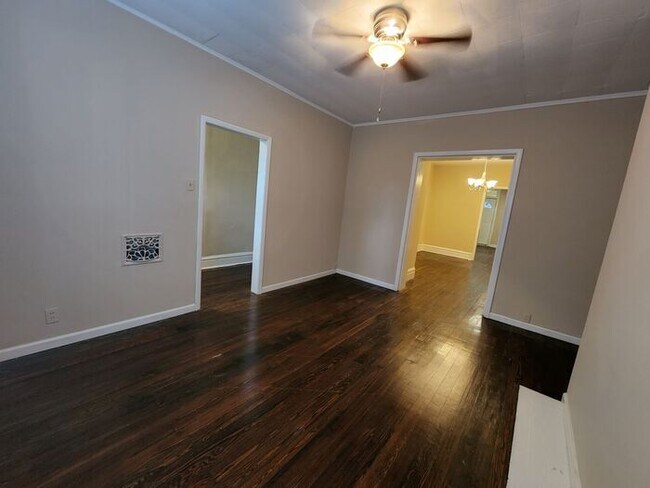 Building Photo - Spacious Four Bedroom, Two Bath House for ...