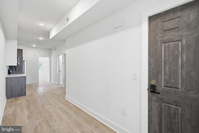 Foto del edificio - 669 N 39th St