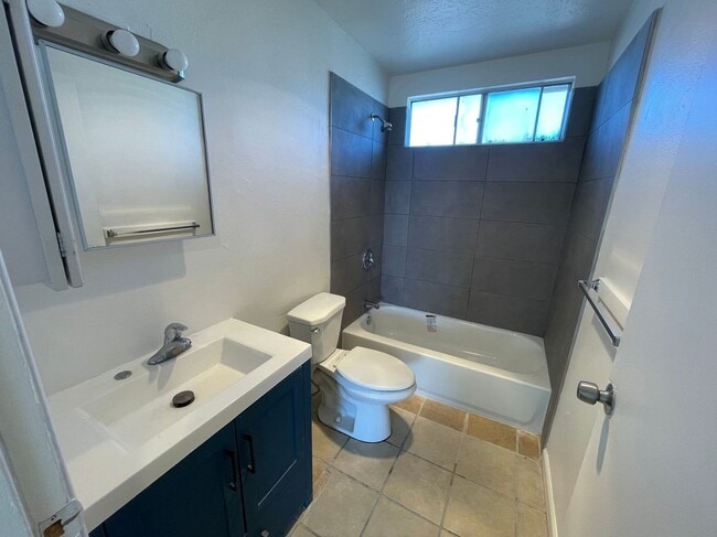 Building Photo - 4758 Imperial Ave