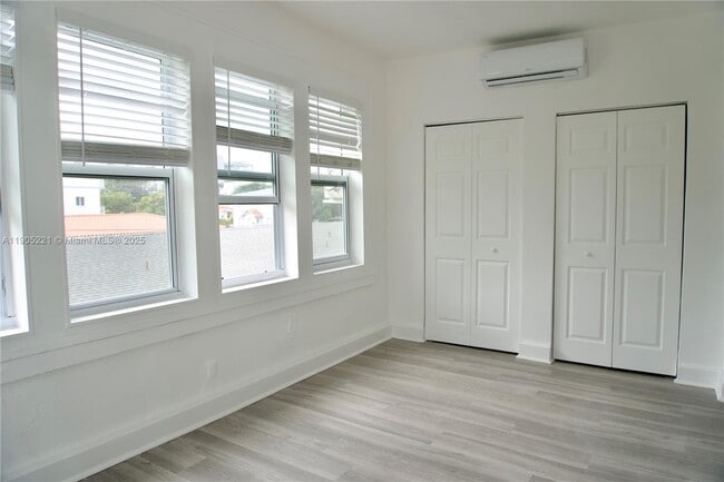 Foto del edificio - 501 SW 6th Ct