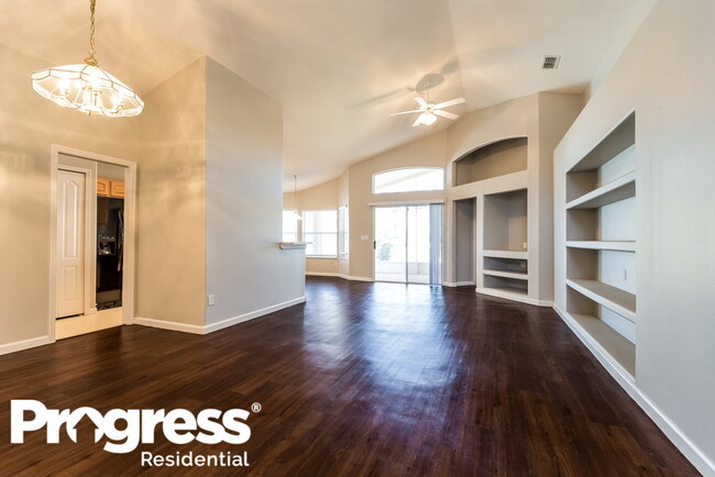 Building Photo - 2834 Mayflower Loop