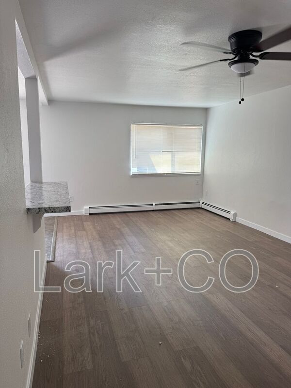 Foto del edificio - 3014 Mallard Dr