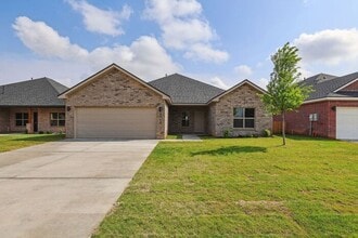 Building Photo - 4713 Scotty Dr